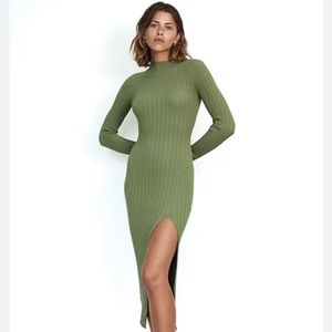 Preowned Aritzia Green Alchemy Sweater Dress XXS